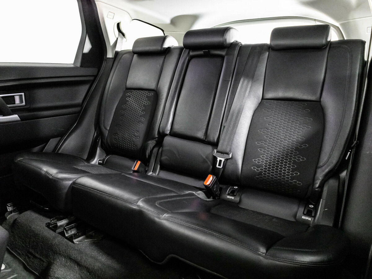 Land Rover Discovery Sport 2017 года с пробегом. Фото: #16