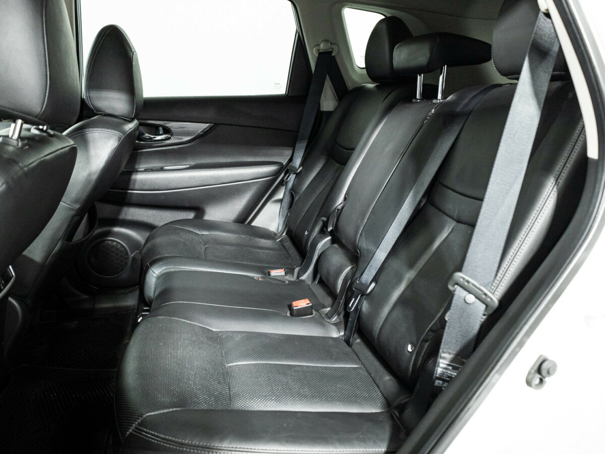 Б/У Ниссан Икс-Трейл 2017 года. Фото: #7