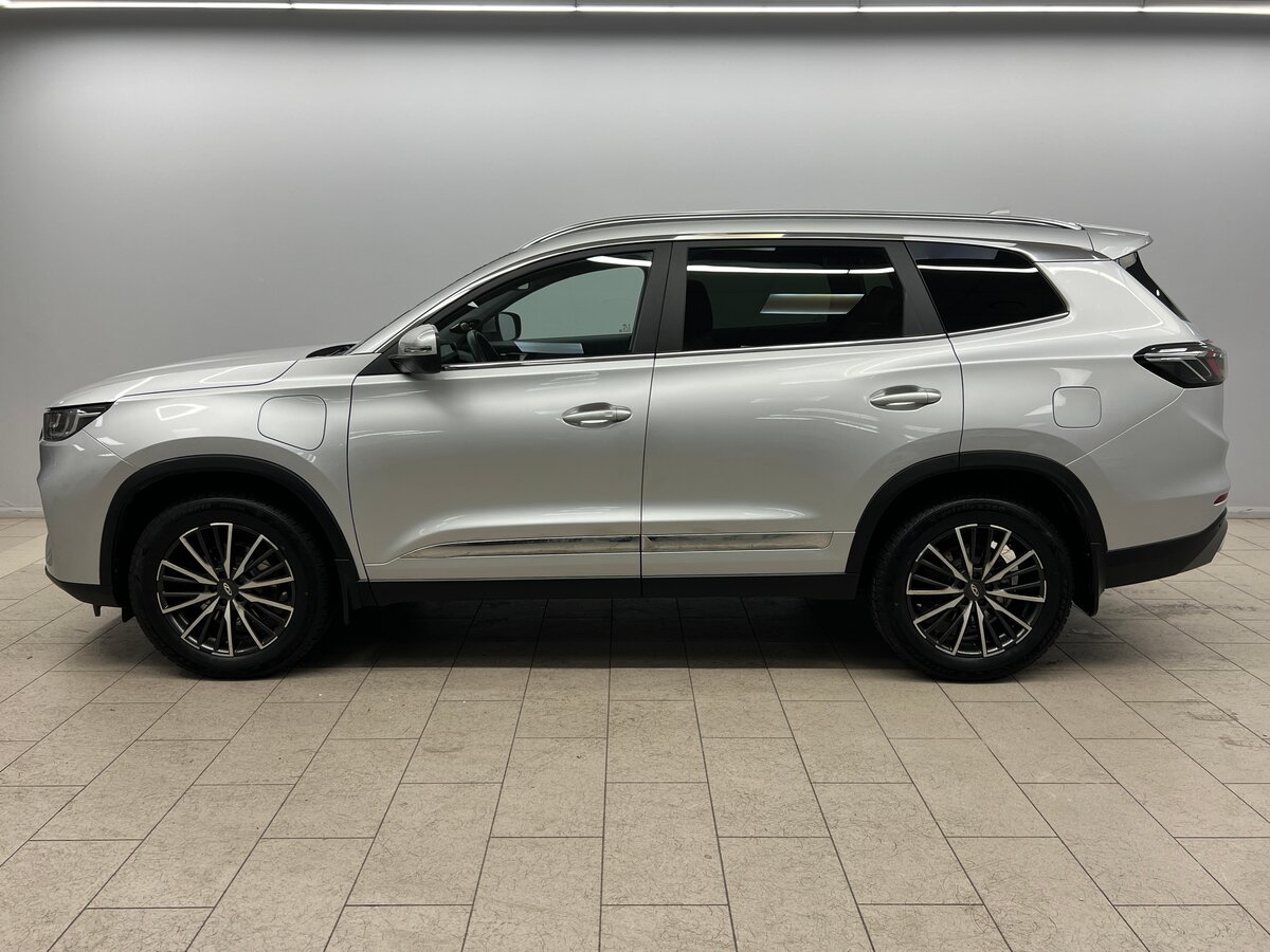 Chery Tiggo 8 Pro e+ 2023 года с пробегом. Фото: #2