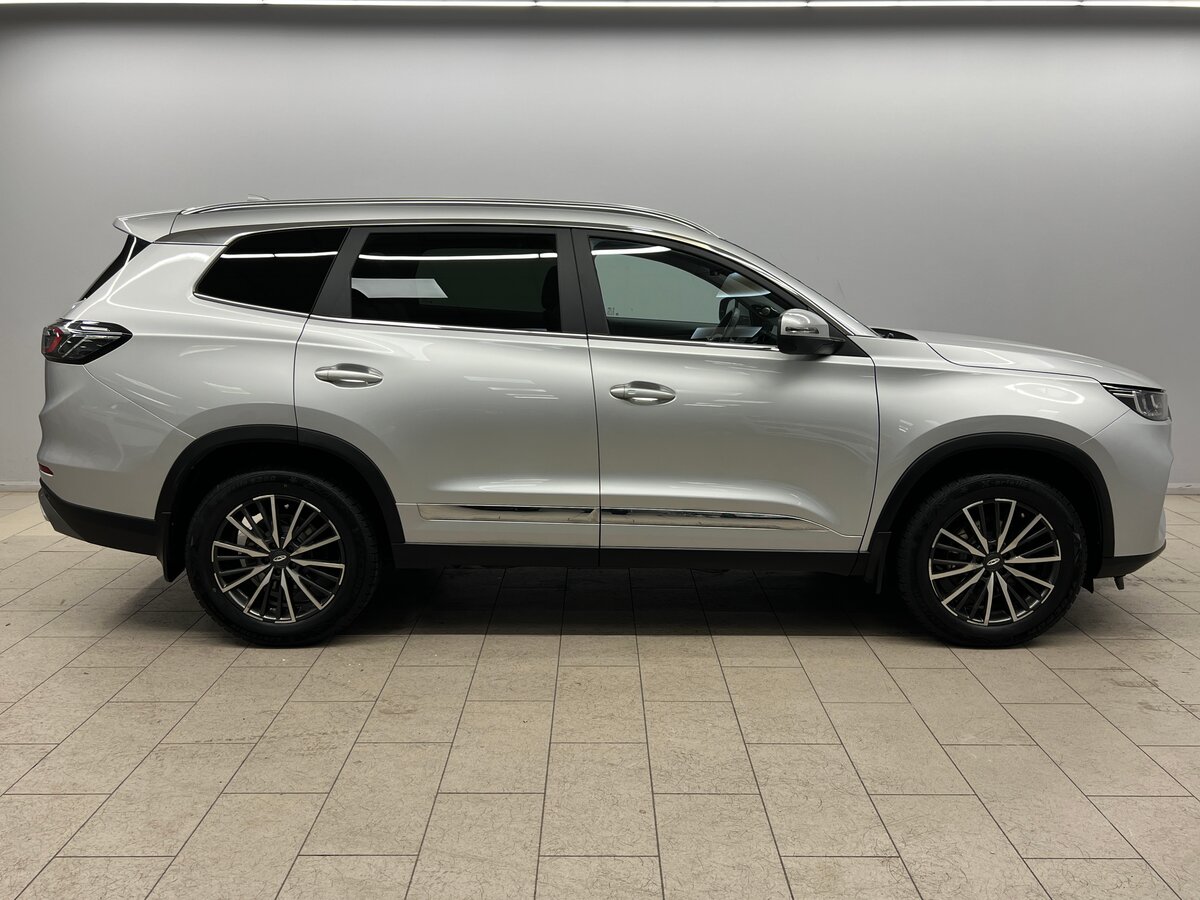 Chery Tiggo 8 Pro e+ 2023 года с пробегом. Фото: #4