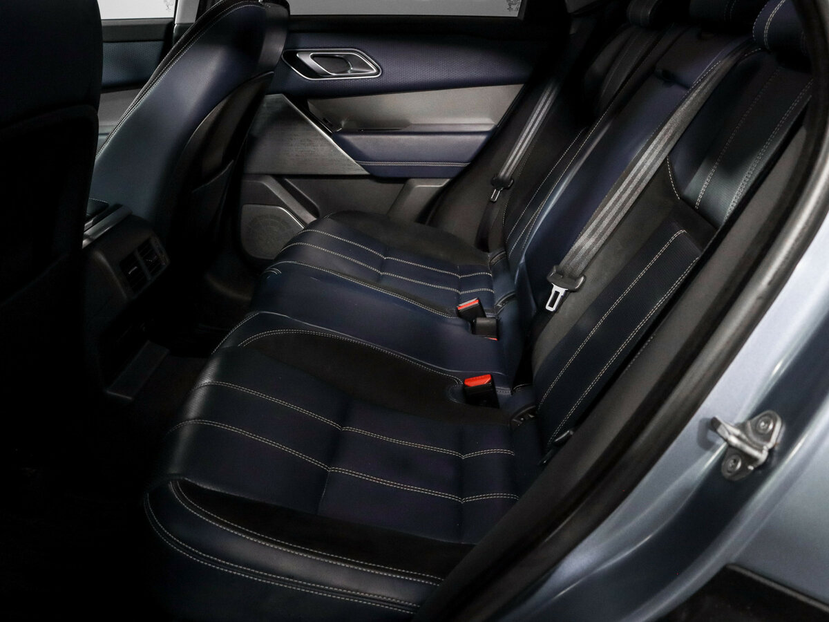 Land Rover Range Rover Velar 2017 года с пробегом. Фото: #9