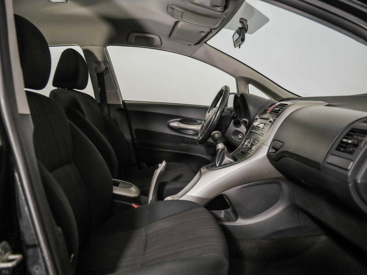 Toyota Auris 2007 года с пробегом. Фото: #1