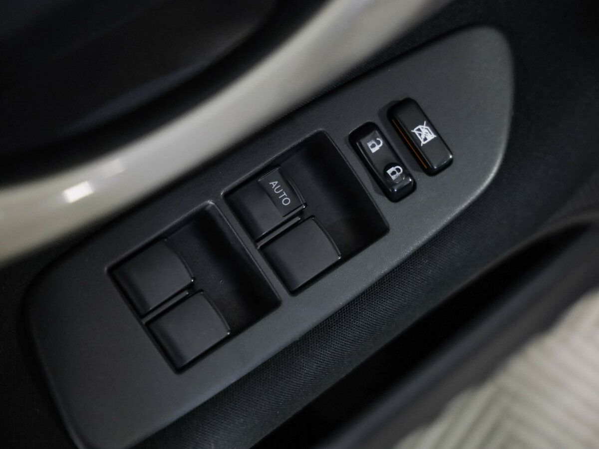 Toyota Auris 2007 года с пробегом. Фото: #2