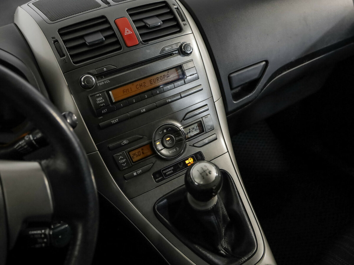 Toyota Auris 2007 года с пробегом. Фото: #6