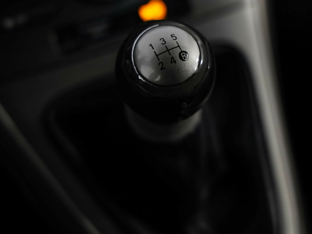 Toyota Auris 2007 года с пробегом. Фото: #10