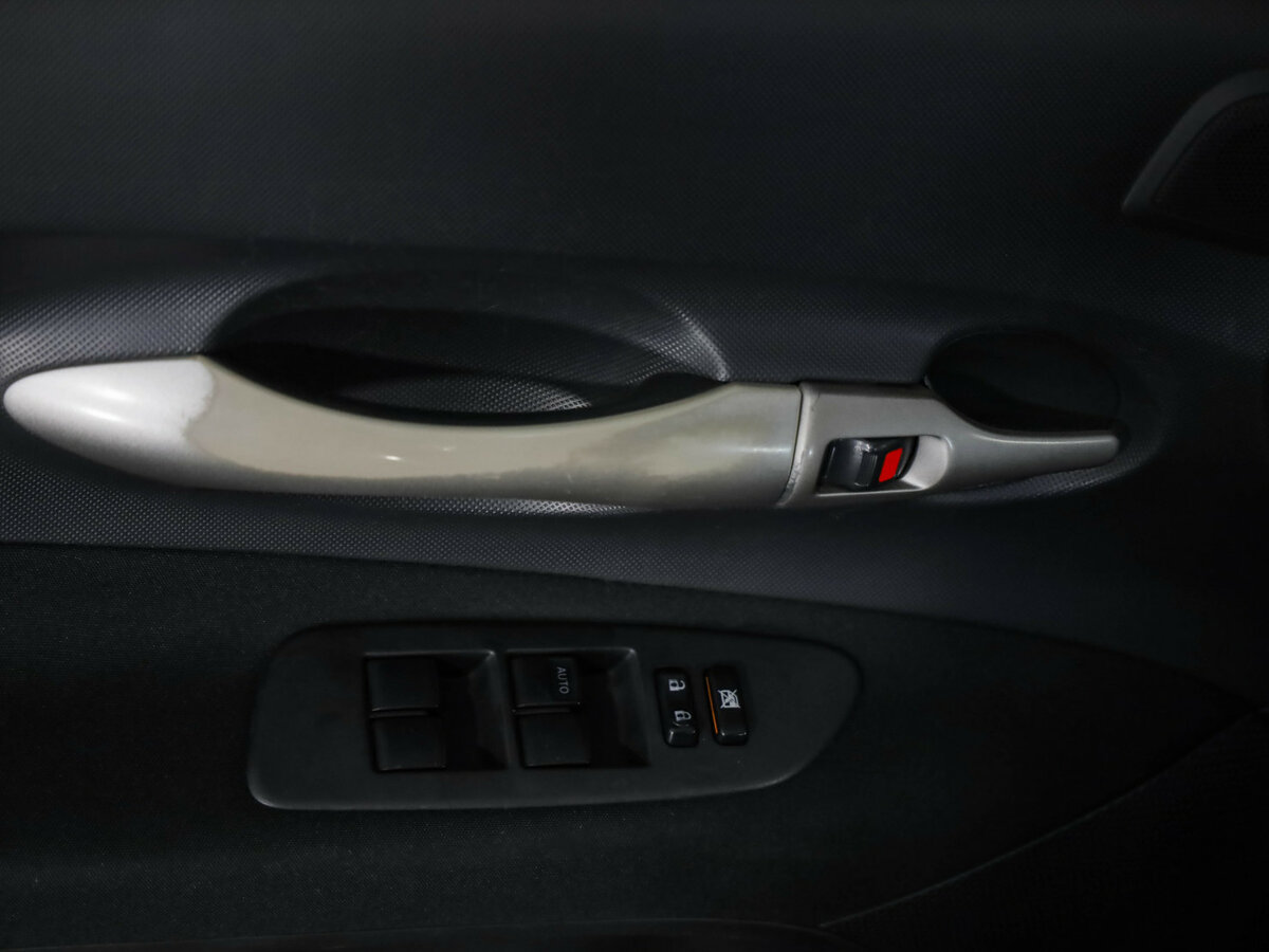 Toyota Auris 2007 года с пробегом. Фото: #16