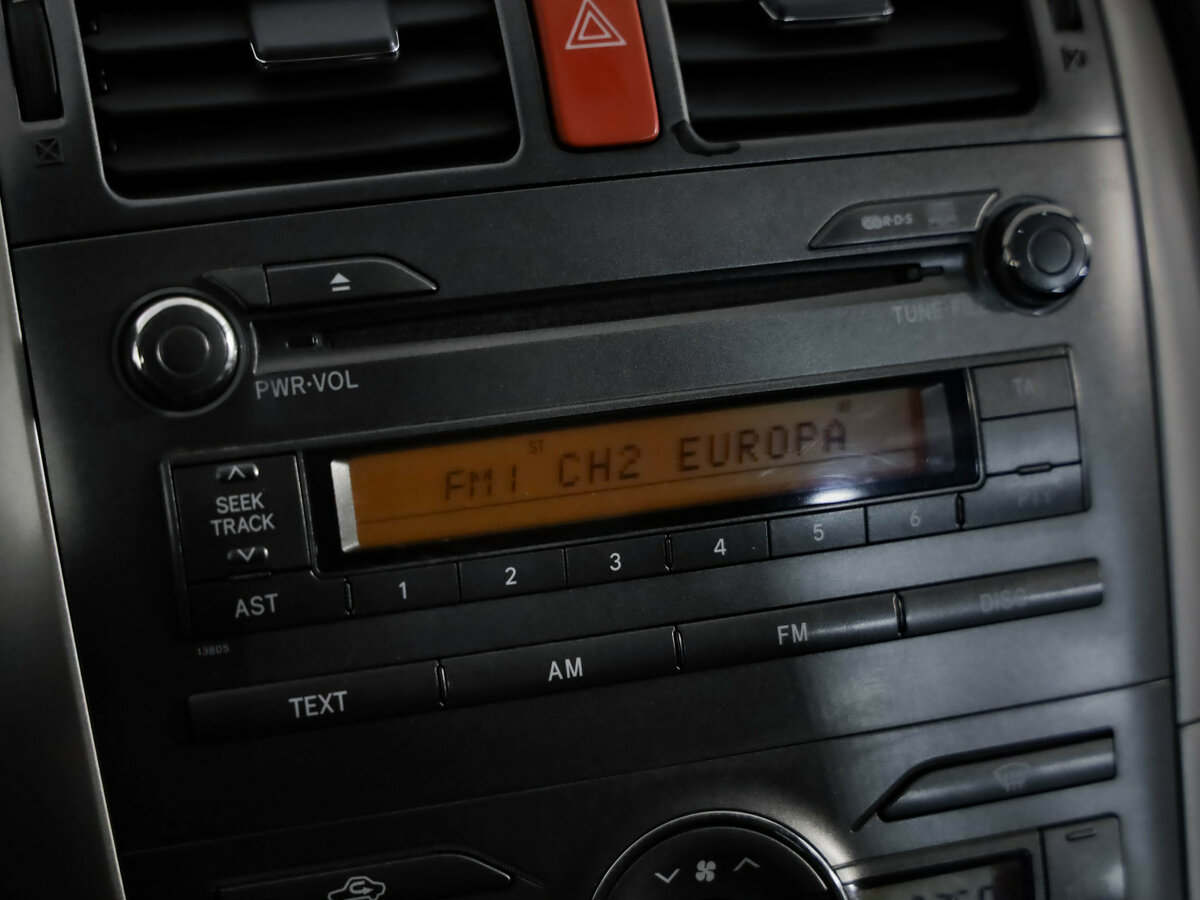 Toyota Auris 2007 года с пробегом. Фото: #18