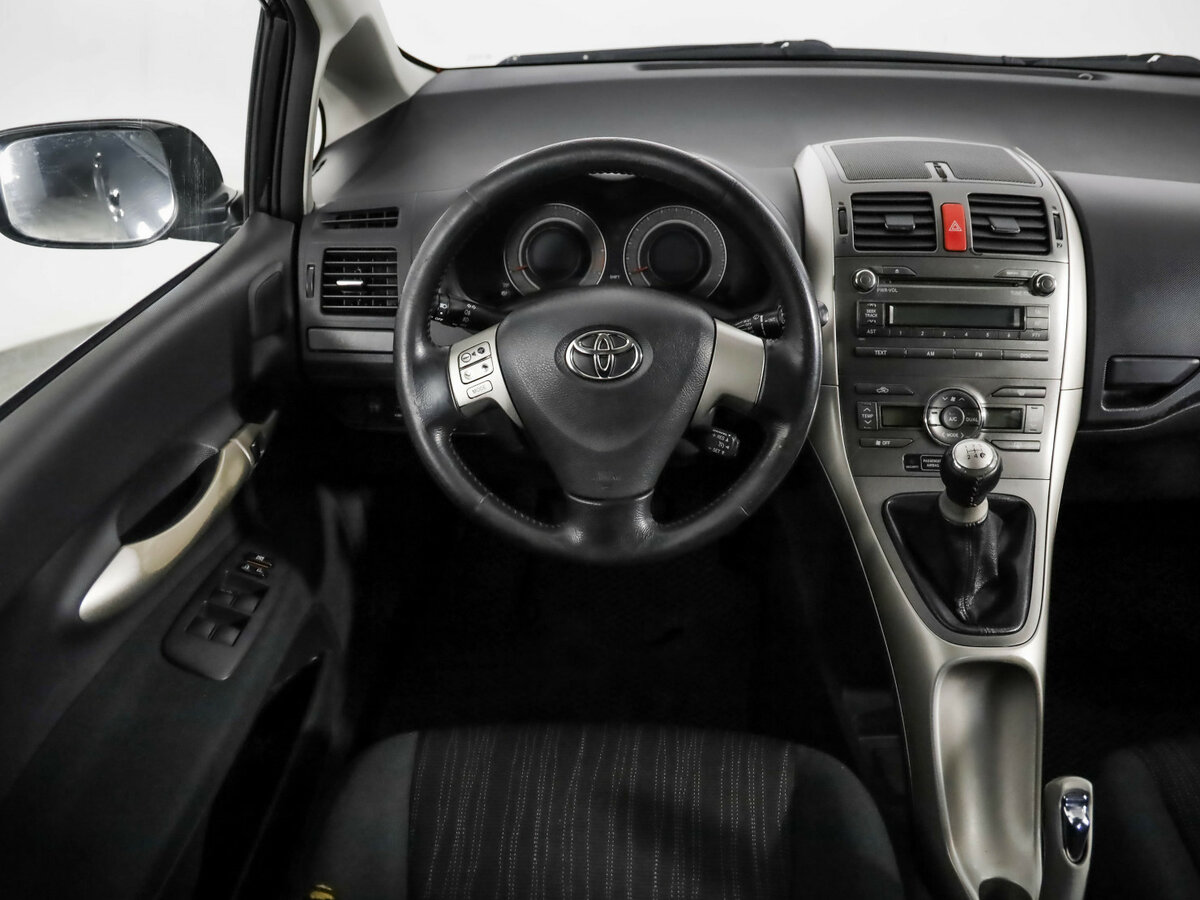 Toyota Auris 2007 года с пробегом. Фото: #21