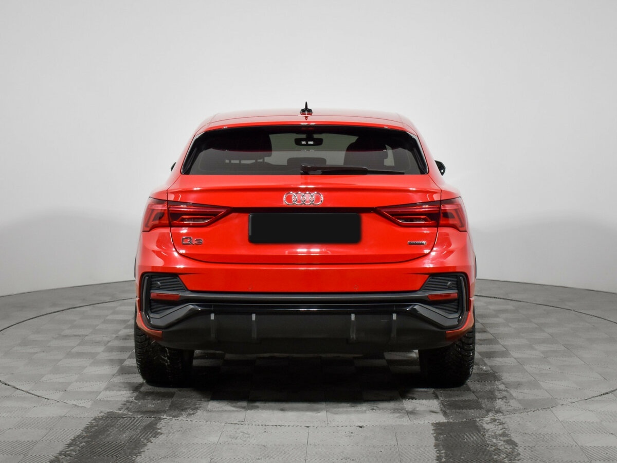 Audi Q3 Sportback 2021 года с пробегом. Фото: #5