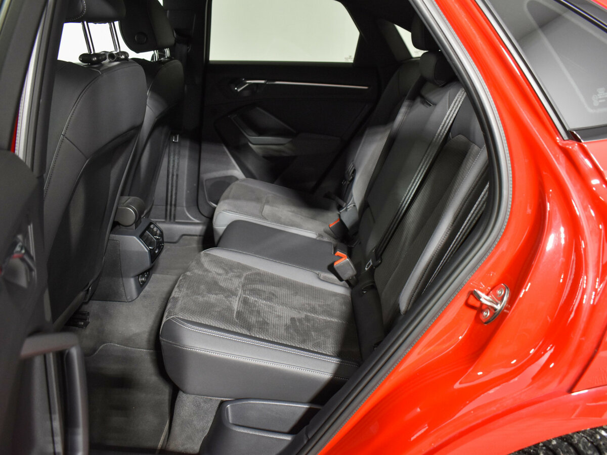 Audi Q3 Sportback 2021 года с пробегом. Фото: #10