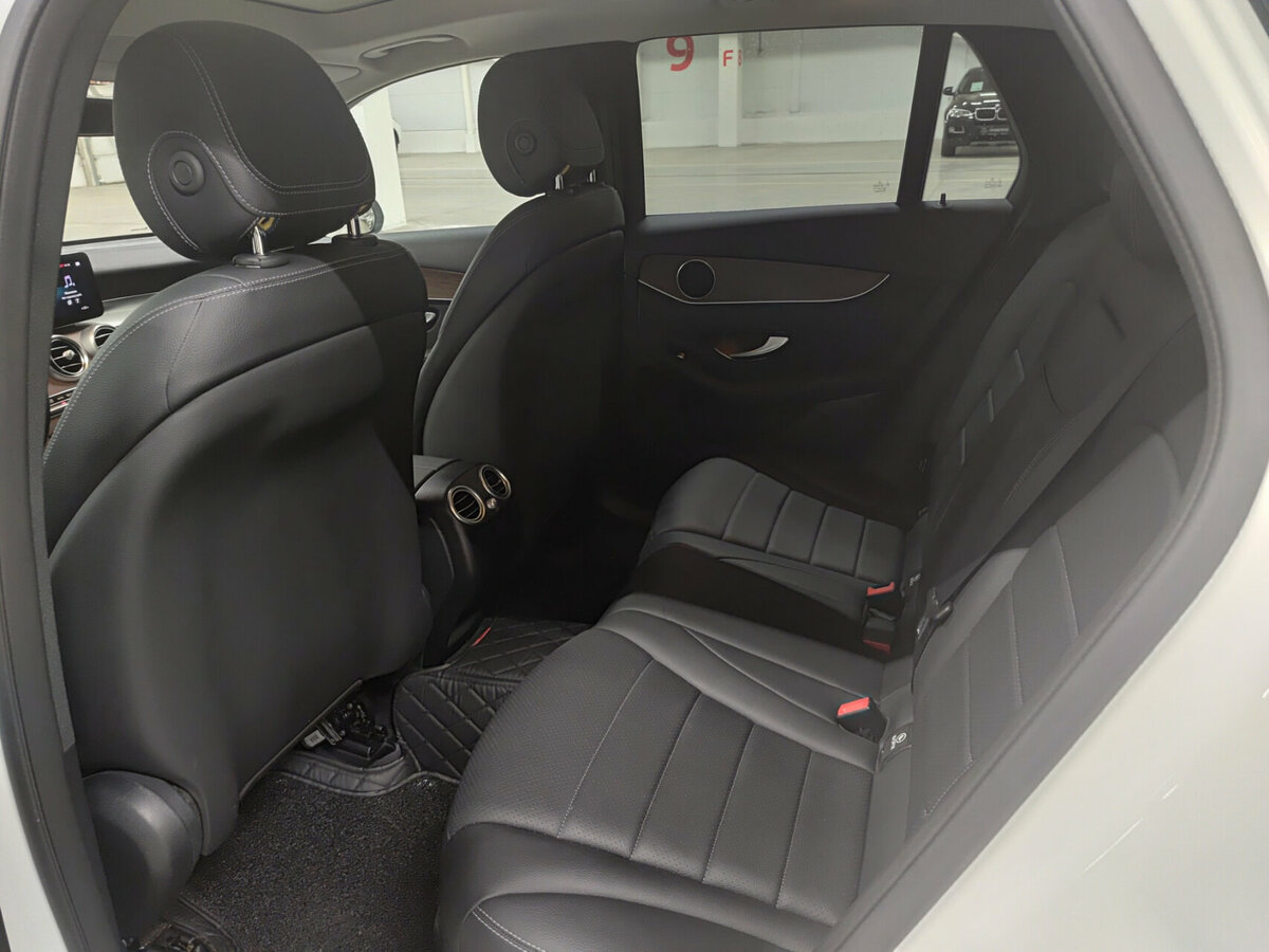 Mercedes-Benz GLC 2021 года с пробегом. Фото: #11