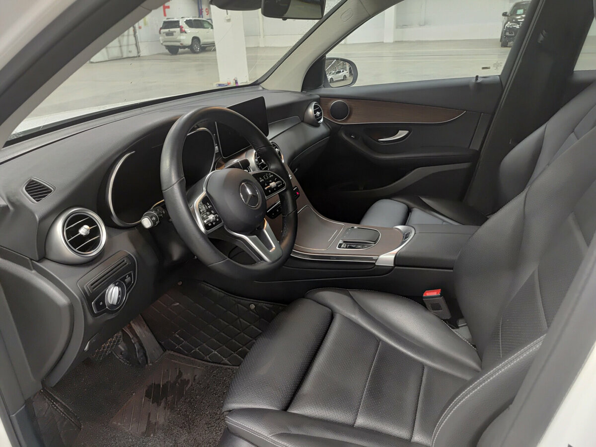 Mercedes-Benz GLC 2021 года с пробегом. Фото: #15