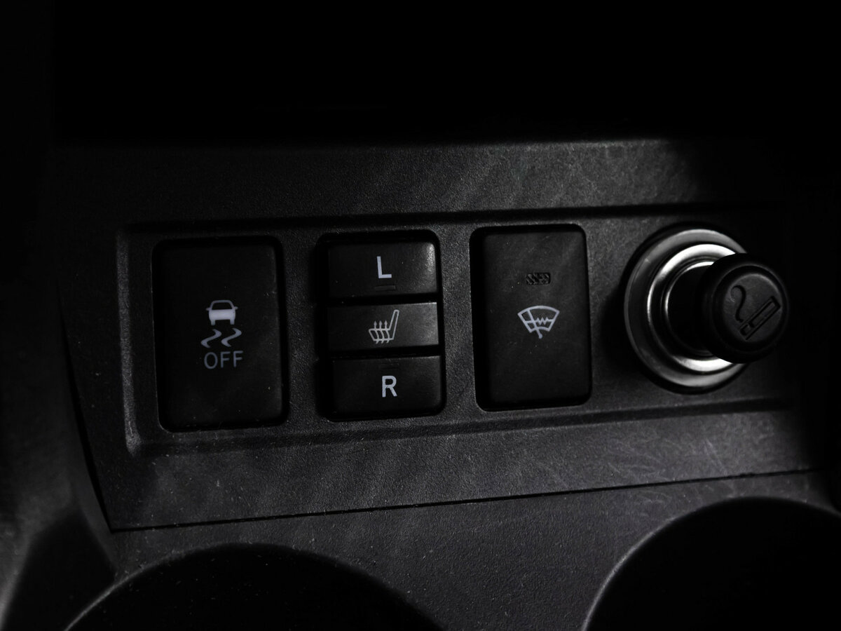 Toyota RAV4 2010 года с пробегом. Фото: #9