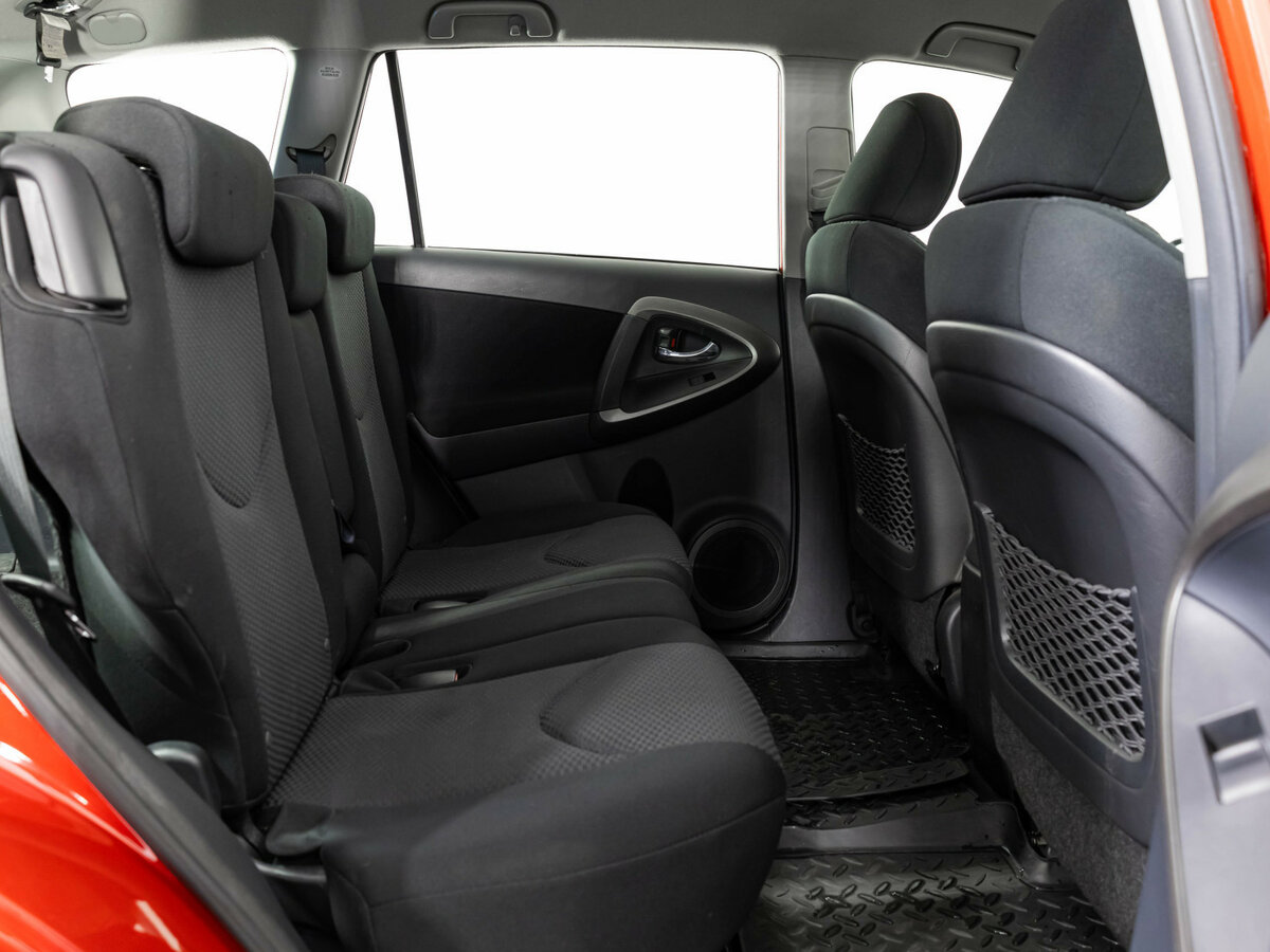 Toyota RAV4 2010 года с пробегом. Фото: #13