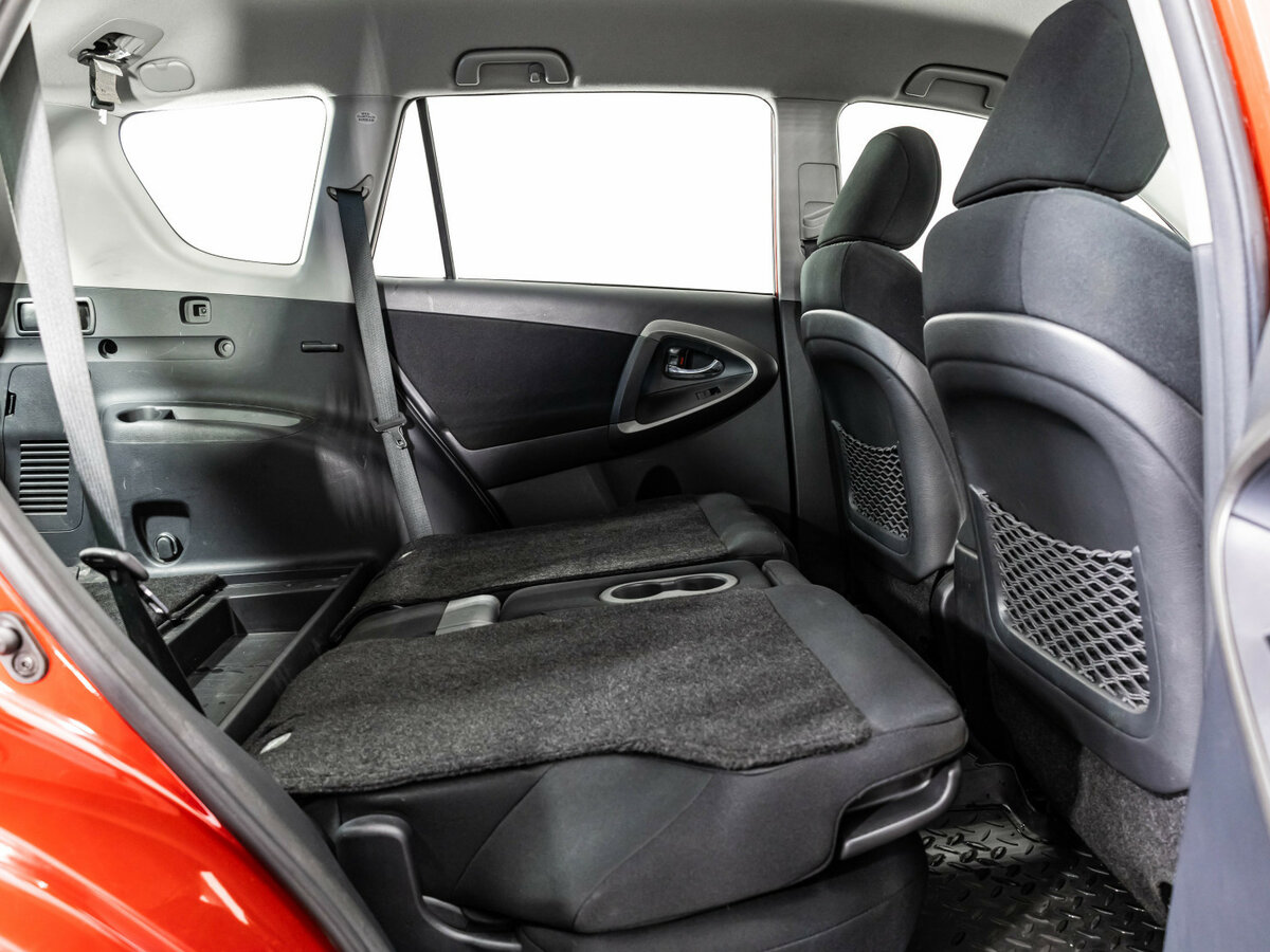 Toyota RAV4 2010 года с пробегом. Фото: #15