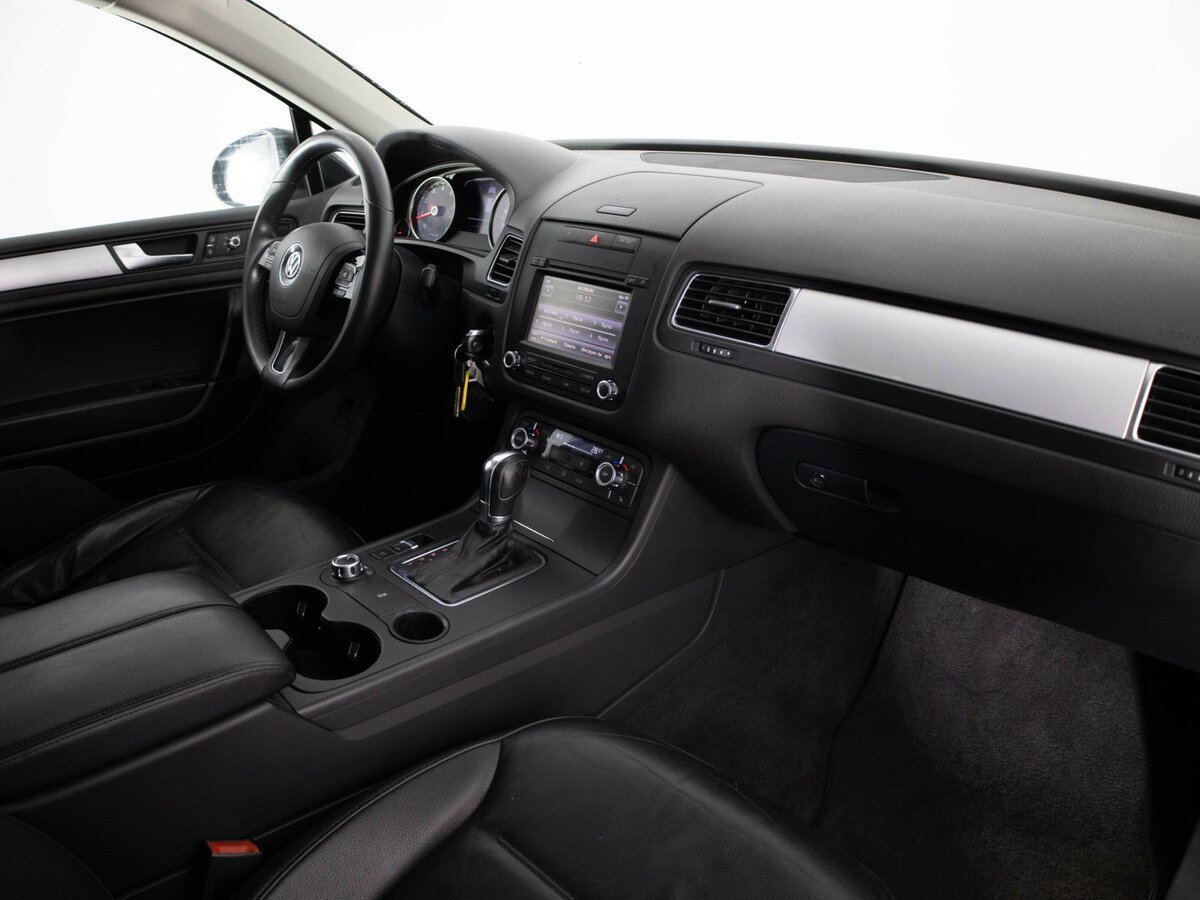 Volkswagen Touareg 2011 года с пробегом. Фото: #7