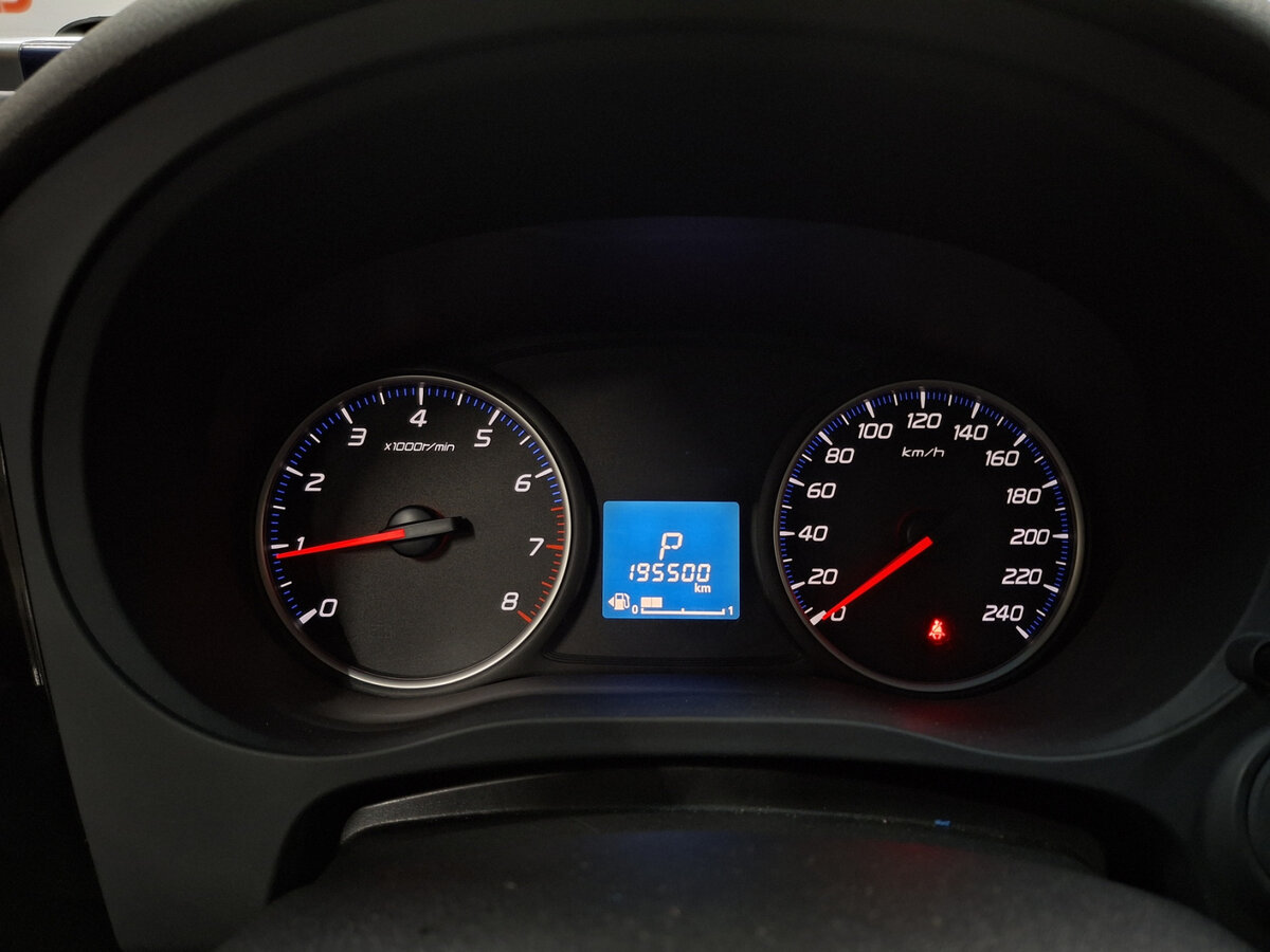 Б/У Митсубиши Оутлэндер 2014 года. Фото: #11