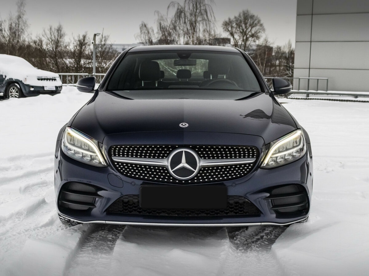 Mercedes-Benz C-Класс 2018 года с пробегом. Фото: #1