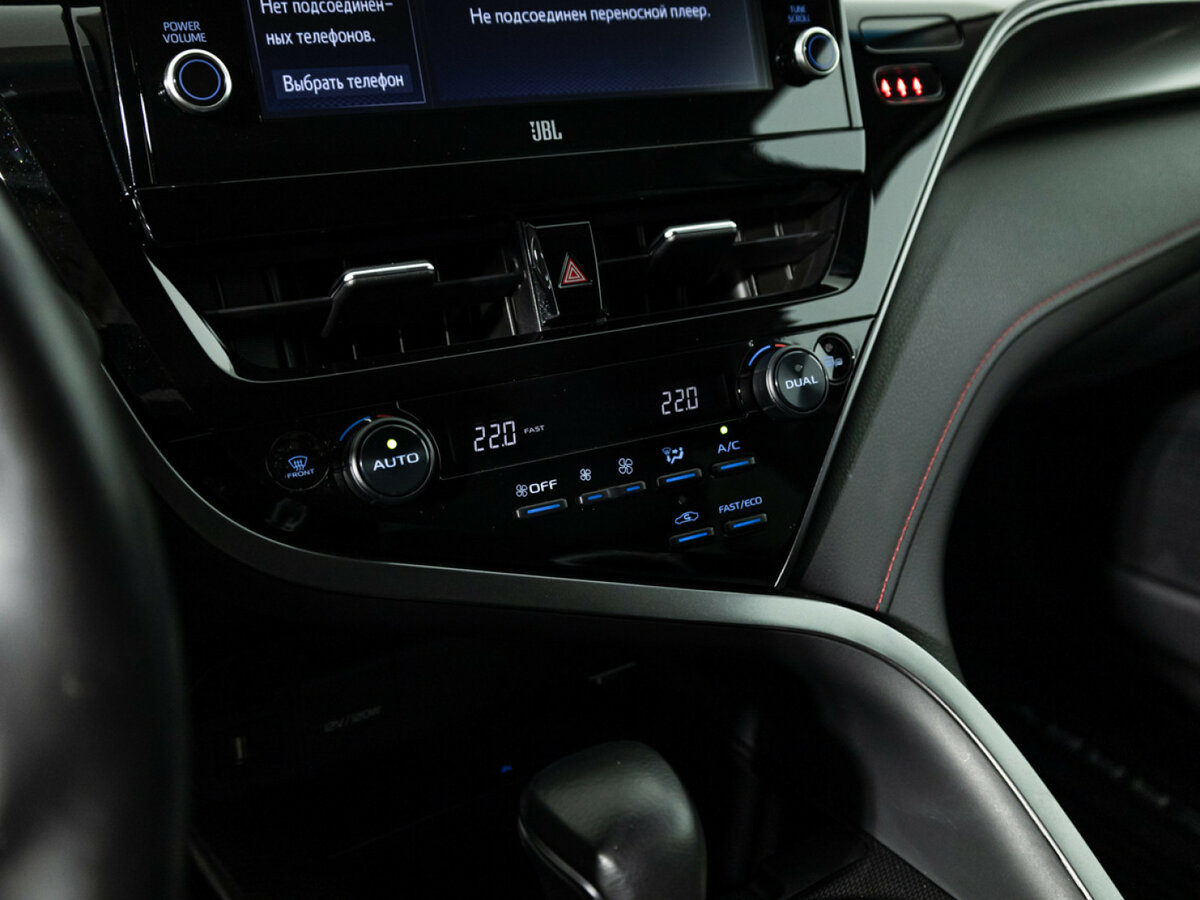 Toyota Camry 2022 года с пробегом. Фото: #15