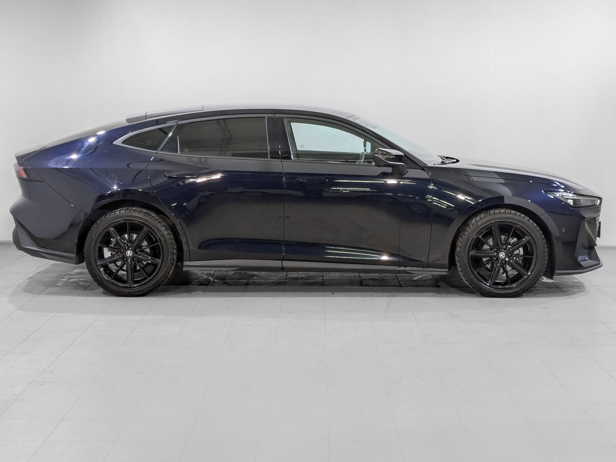 Changan UNI-V 2023 года с пробегом. Фото: #3