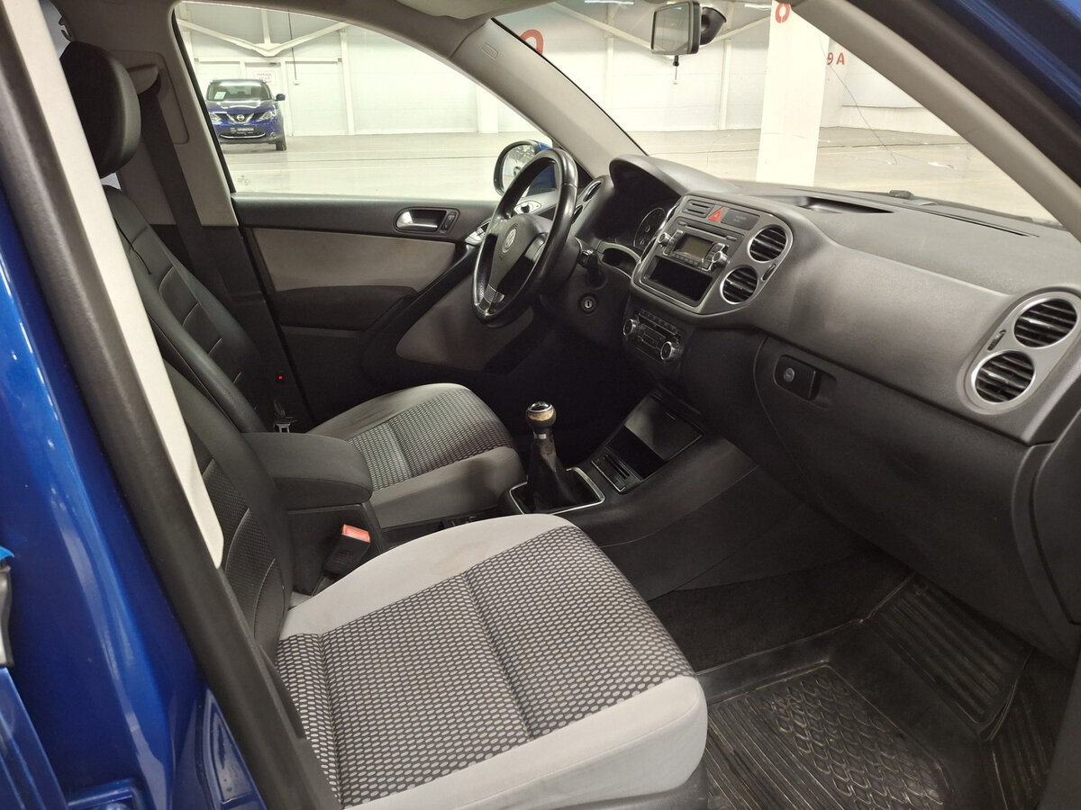 Volkswagen Tiguan 2010 года с пробегом. Фото: #10