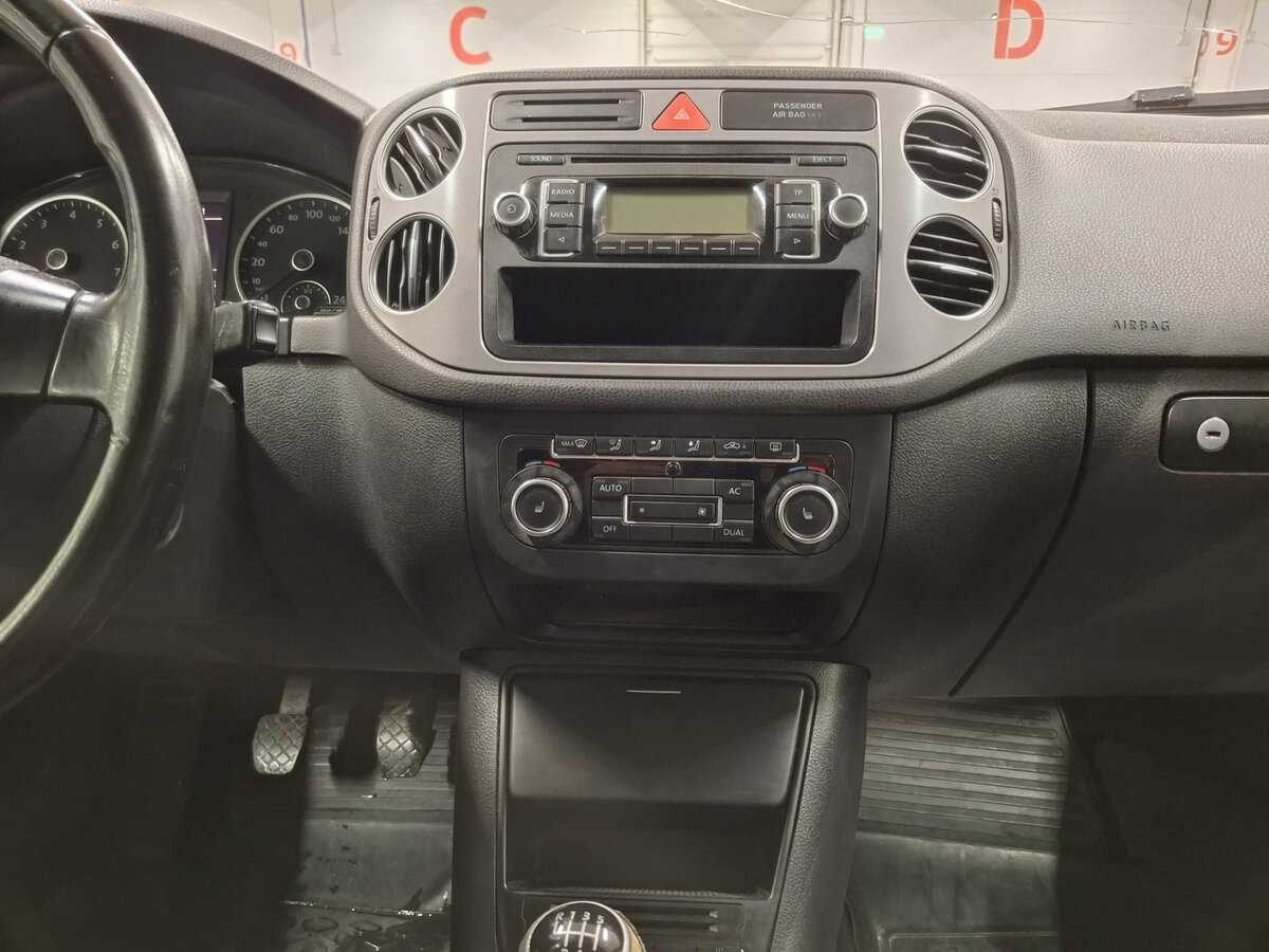 Volkswagen Tiguan 2010 года с пробегом. Фото: #14