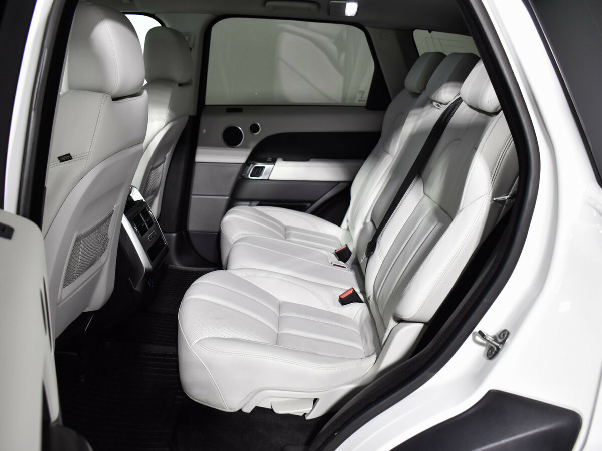 Land Rover Range Rover Sport 2016 года с пробегом. Фото: #9