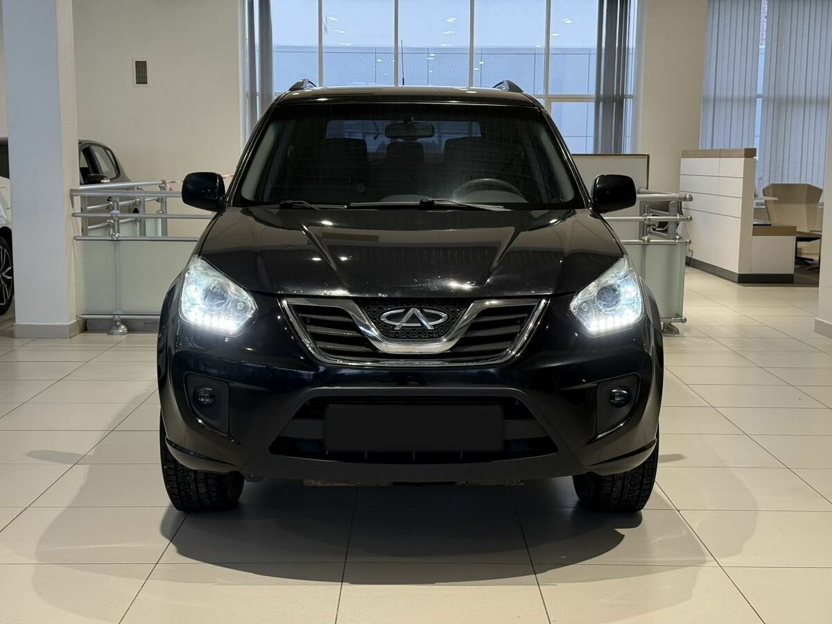 Chery Tiggo (T11) 2015 года с пробегом. Фото: #1