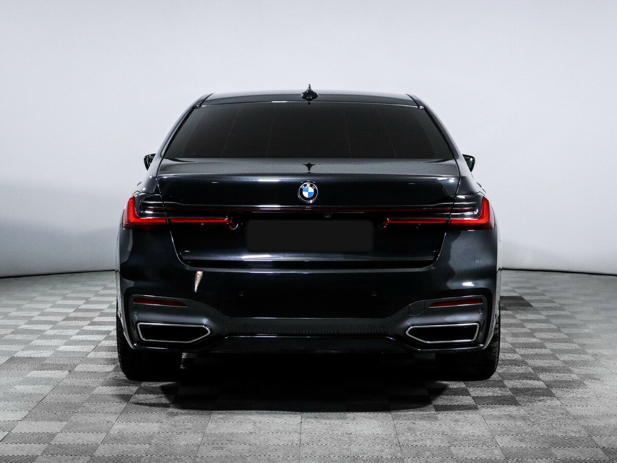 BMW 7 серии 2019 года с пробегом. Фото: #4