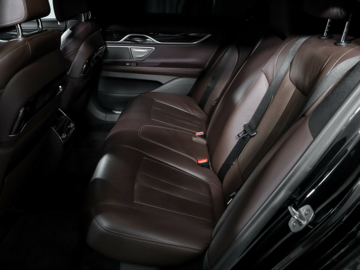 BMW 7 серии 2019 года с пробегом. Фото: #7