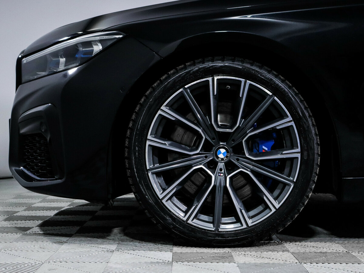 BMW 7 серии 2019 года с пробегом. Фото: #12
