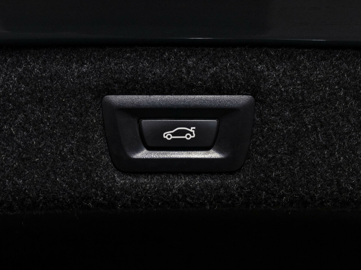 BMW 5 серии 2019 года с пробегом. Фото: #14