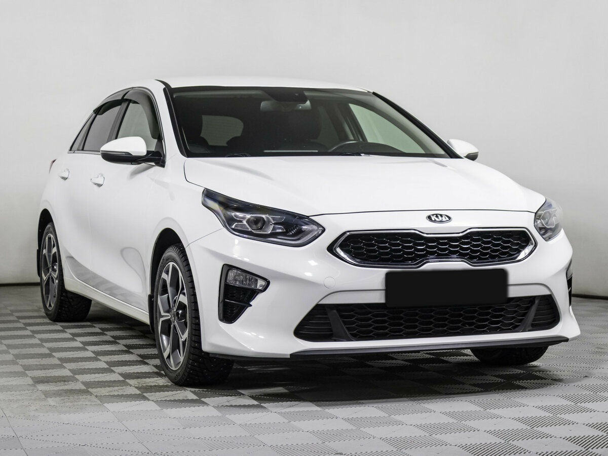 Kia Ceed 2021 года с пробегом. Фото: #2