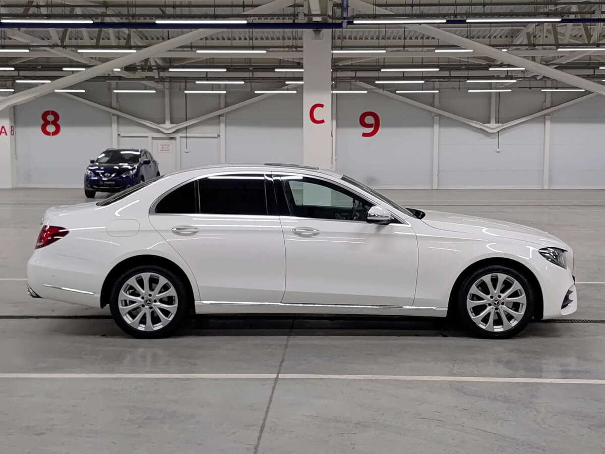 Mercedes-Benz E-Класс 2020 года с пробегом. Фото: #3