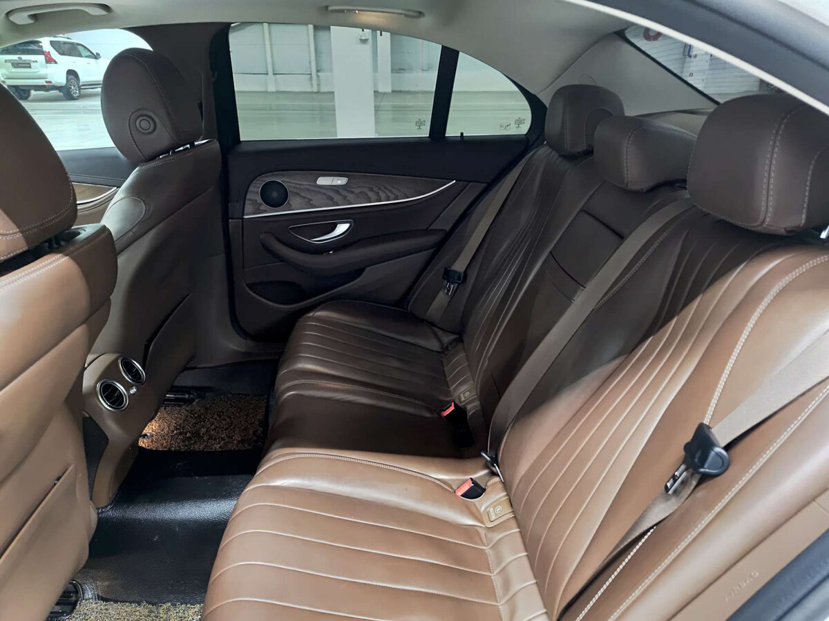 Mercedes-Benz E-Класс 2020 года с пробегом. Фото: #11