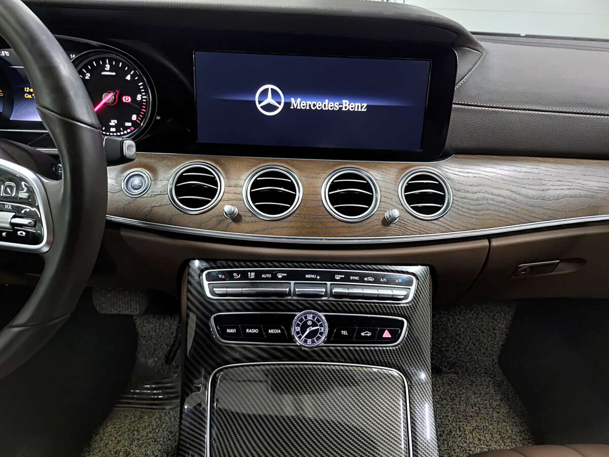 Mercedes-Benz E-Класс 2020 года с пробегом. Фото: #14