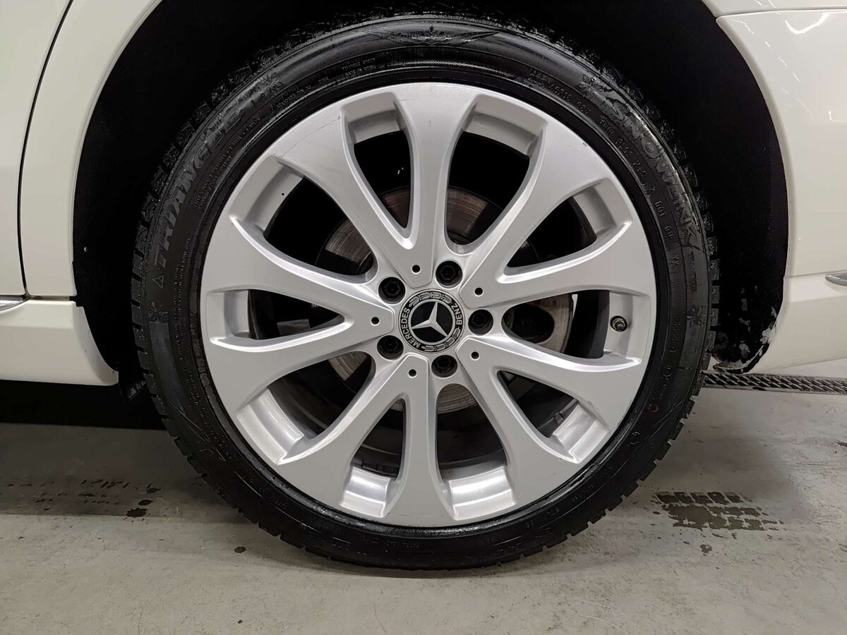 Mercedes-Benz E-Класс 2020 года с пробегом. Фото: #17