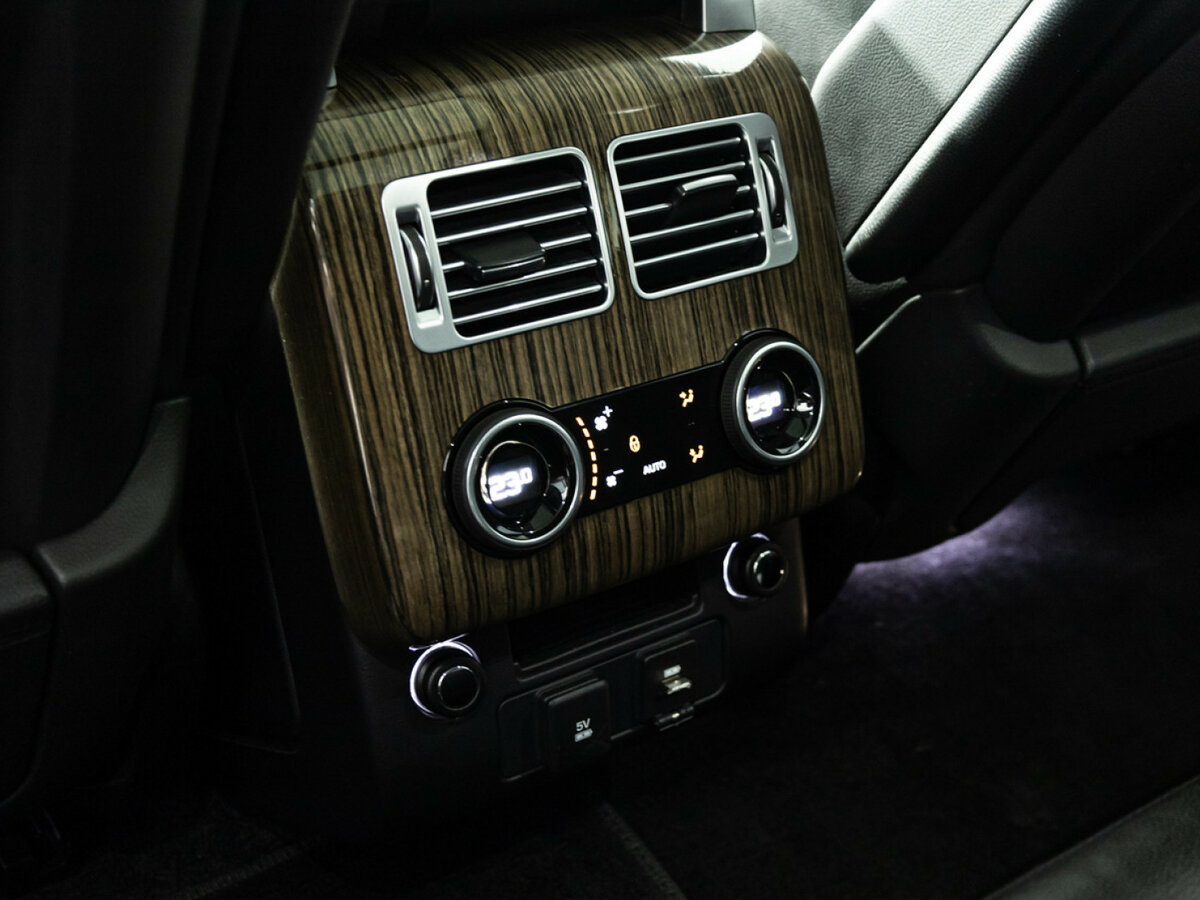 Land Rover Range Rover 2018 года с пробегом. Фото: #20