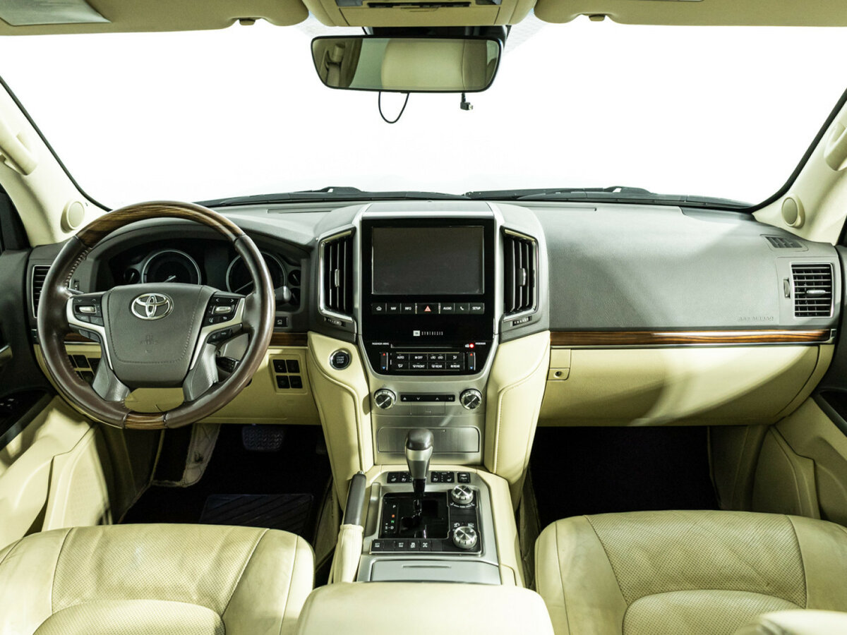 Toyota Land Cruiser 2015 года с пробегом. Фото: #10