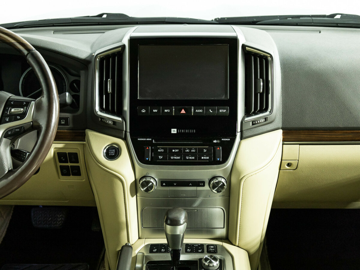 Toyota Land Cruiser 2015 года с пробегом. Фото: #11