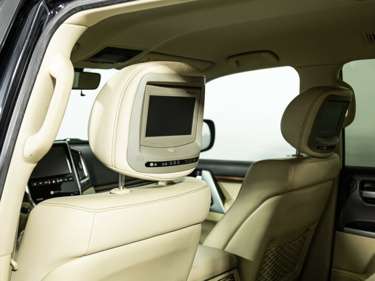 Toyota Land Cruiser 2015 года с пробегом. Фото: #12