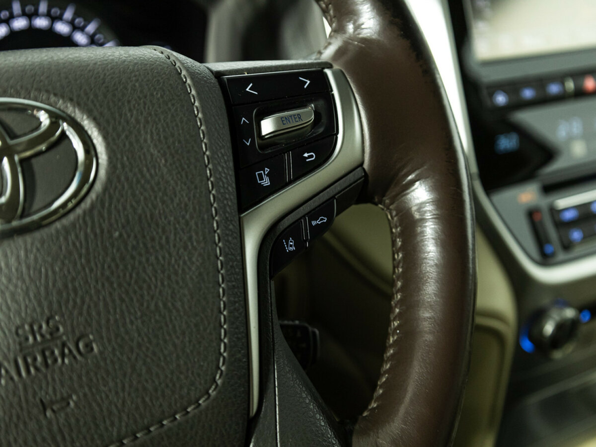 Toyota Land Cruiser 2015 года с пробегом. Фото: #17