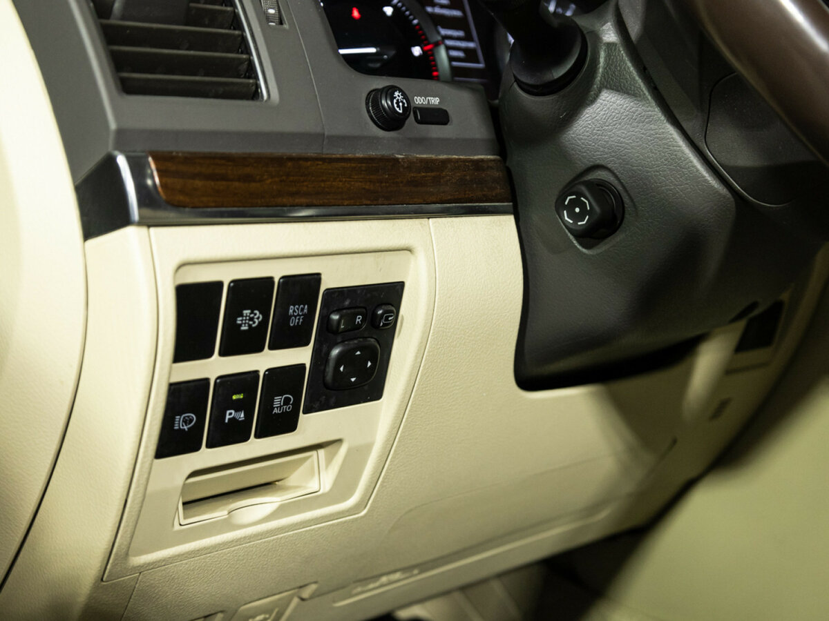 Toyota Land Cruiser 2015 года с пробегом. Фото: #19