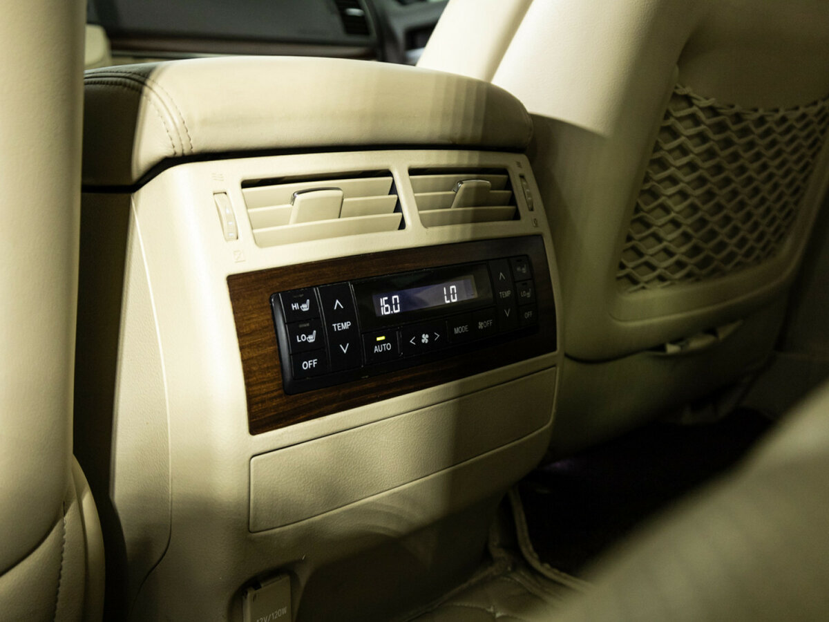 Toyota Land Cruiser 2015 года с пробегом. Фото: #20