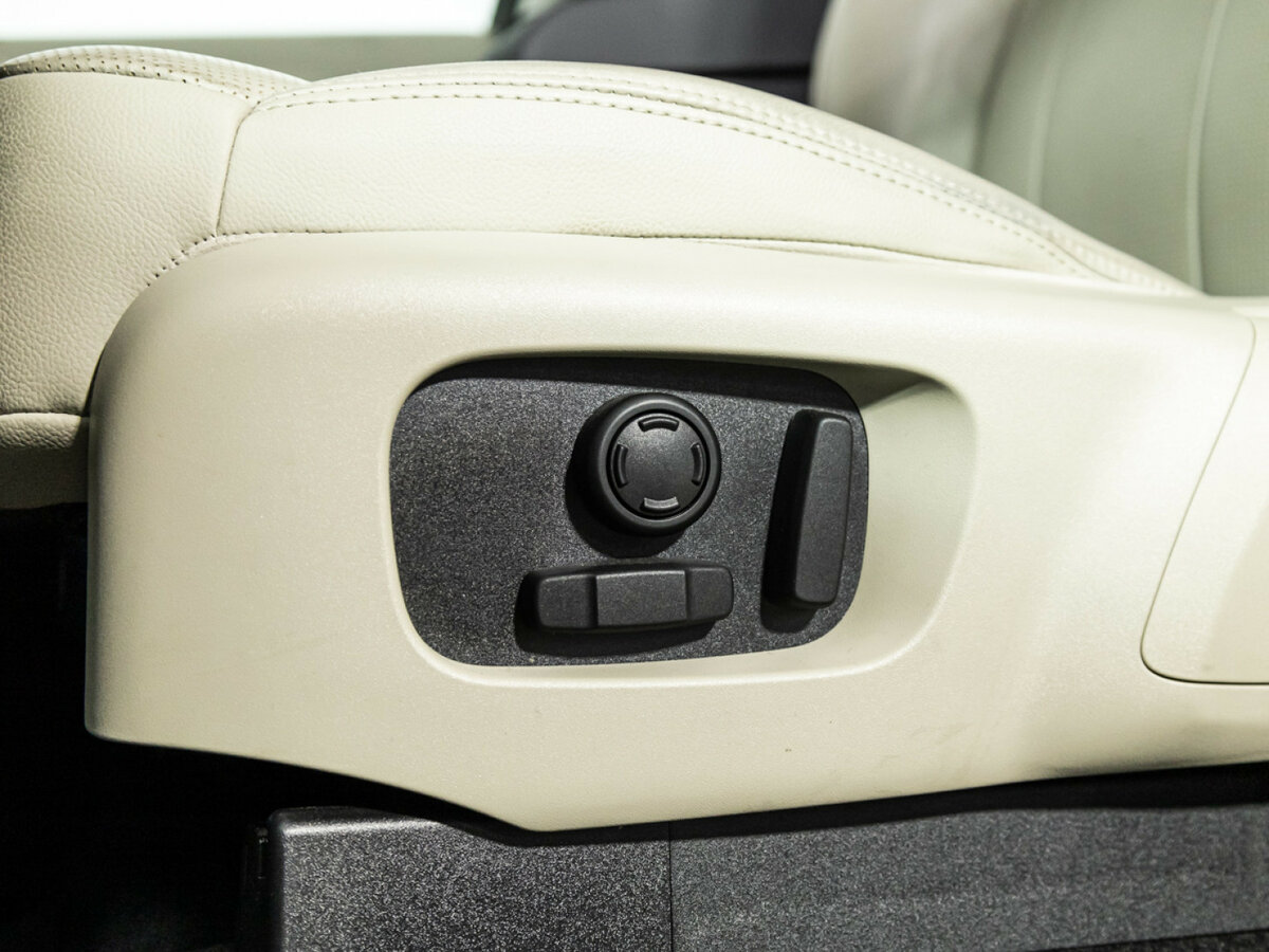 Land Rover Discovery 2020 года с пробегом. Фото: #20