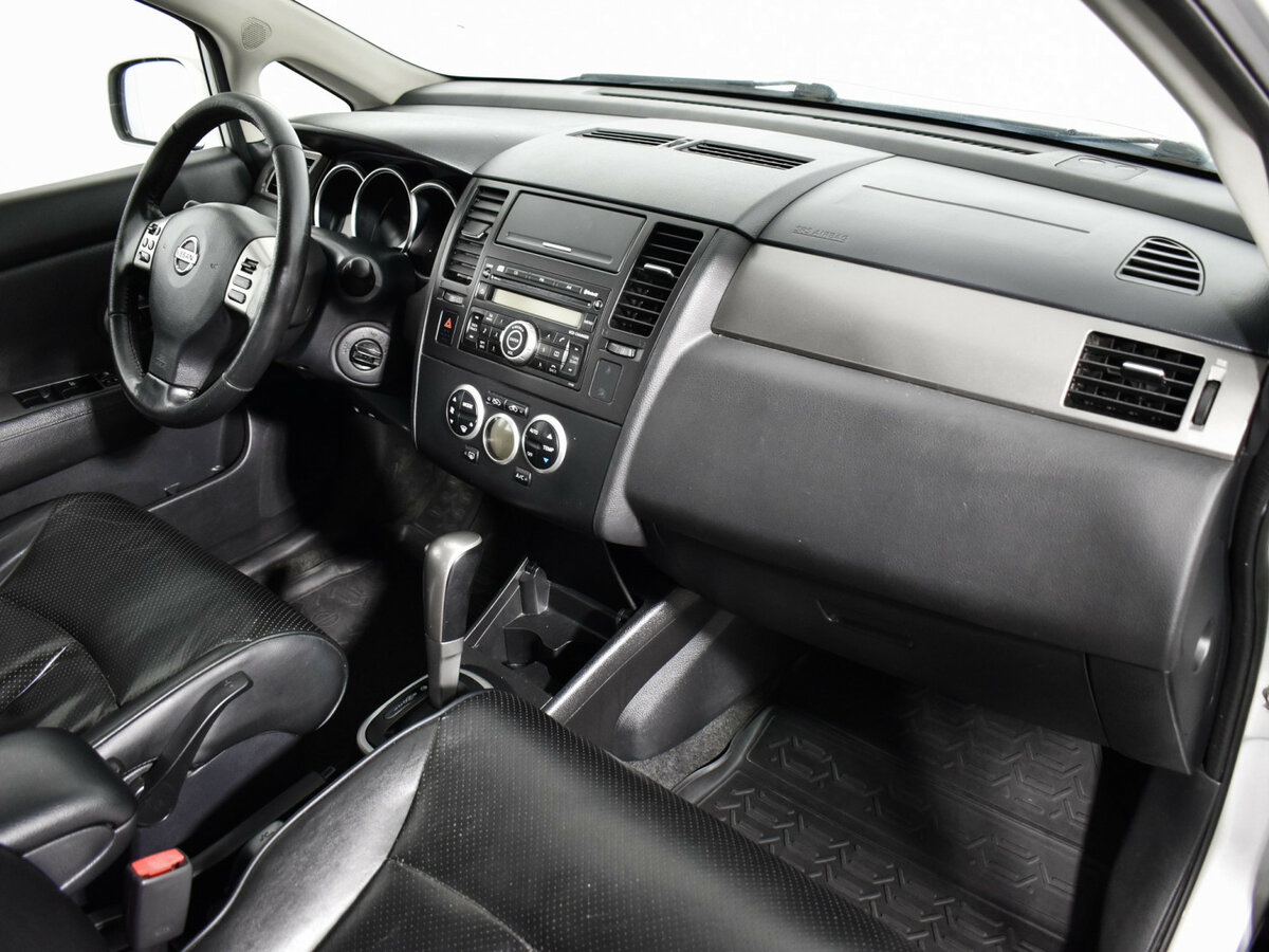 Nissan Tiida 2008 года с пробегом. Фото: #11