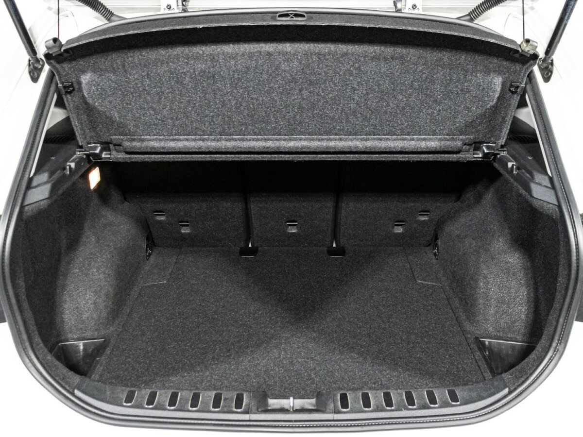 BMW X1 2013 года с пробегом. Фото: #13