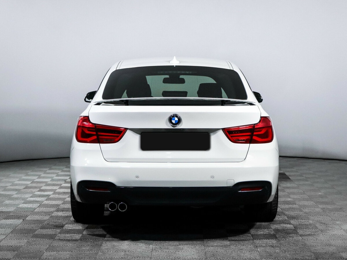 BMW 3 серии 2018 года с пробегом. Фото: #4