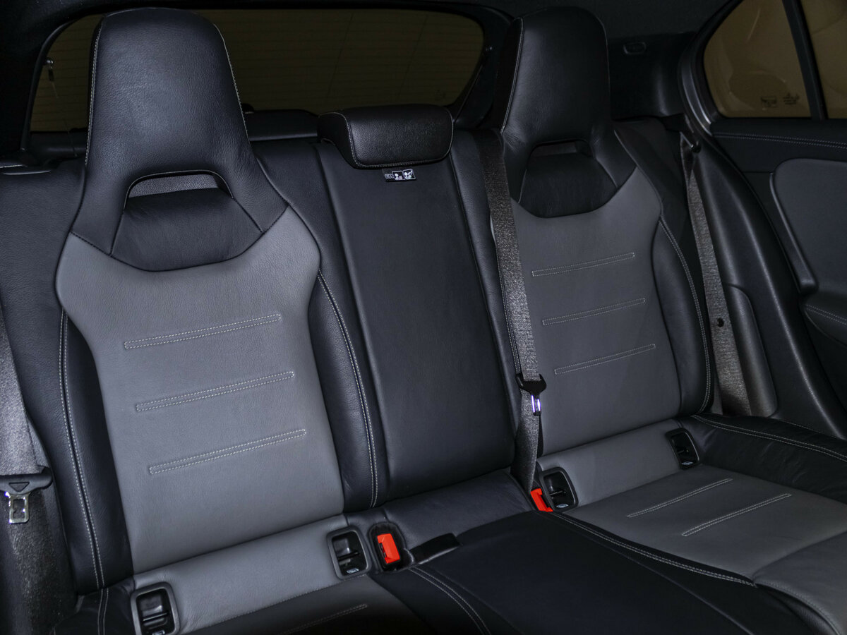 Mercedes-Benz A-Класс AMG 2019 года с пробегом. Фото: #12