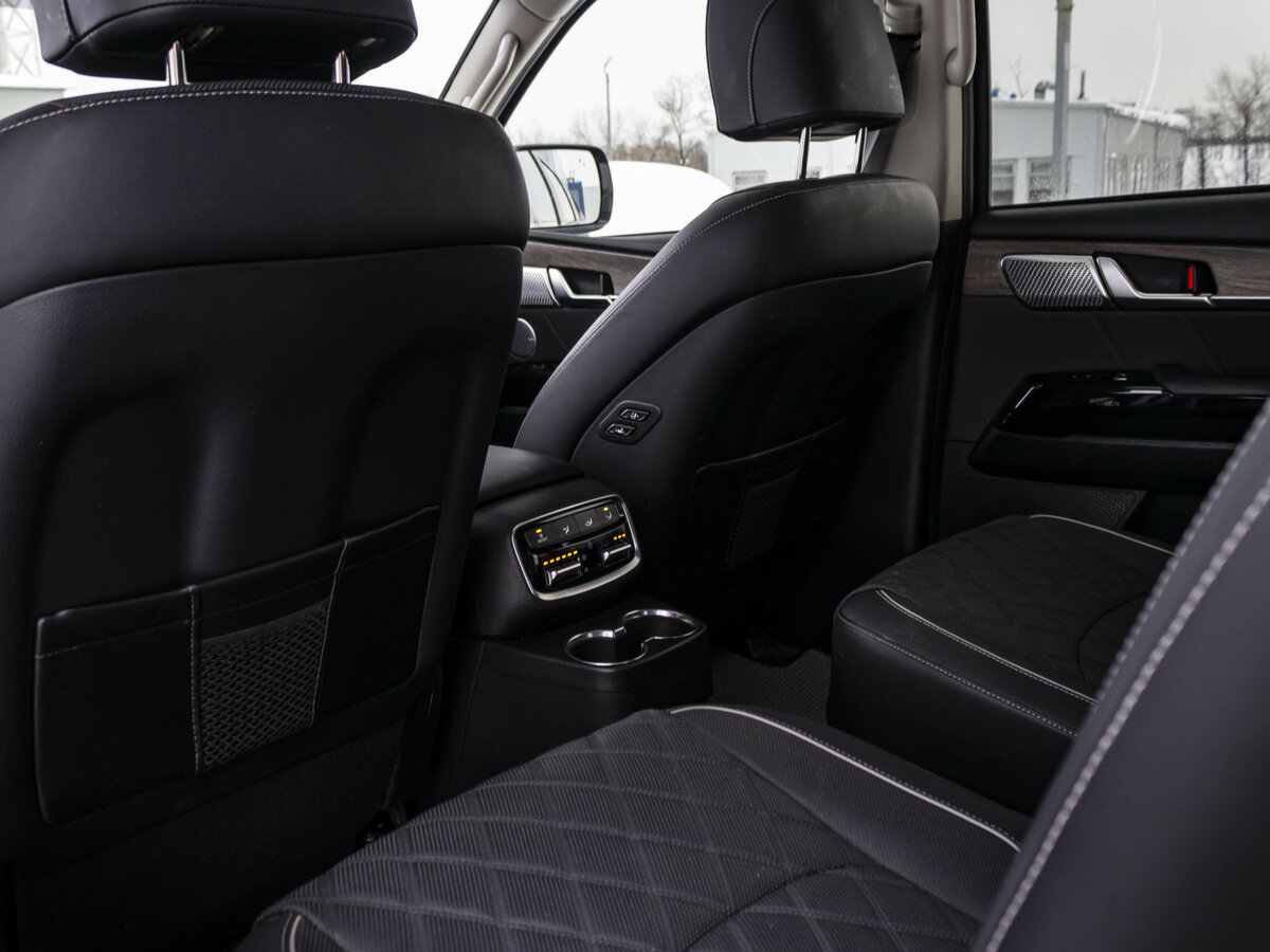 Kia Mohave 2022 года с пробегом. Фото: #10